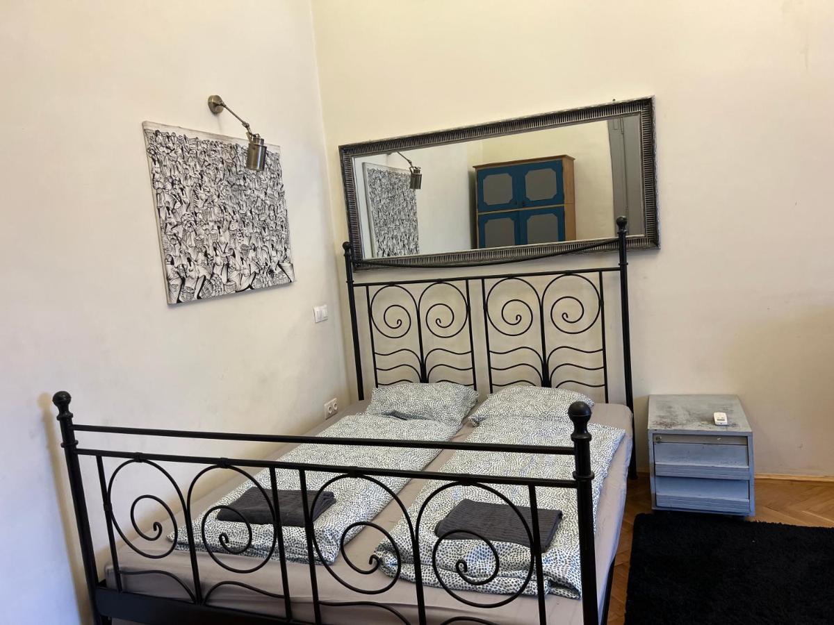 F14 Guest House By Small Home Budapest Luaran gambar