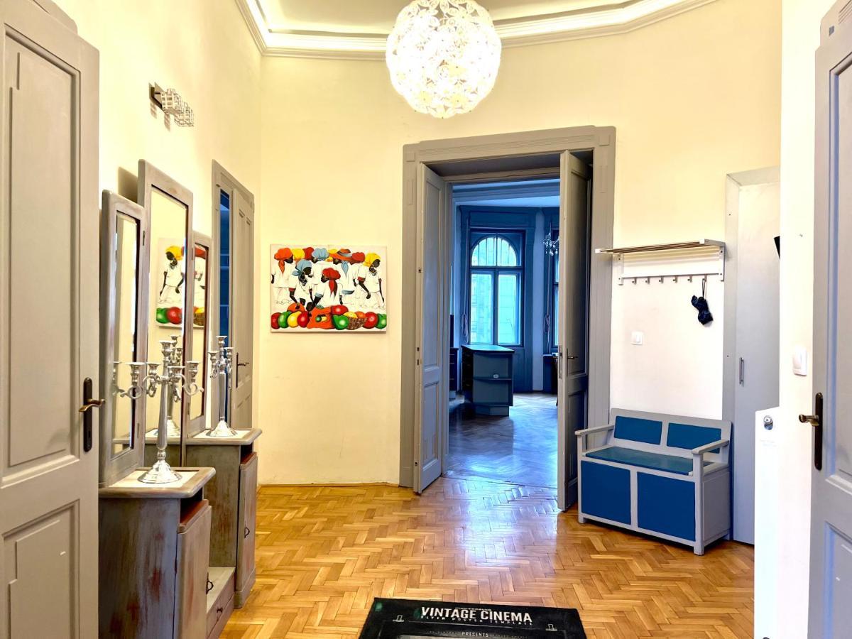 F14 Guest House By Small Home Budapest Luaran gambar