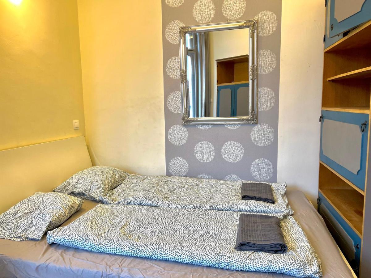 F14 Guest House By Small Home Budapest Luaran gambar